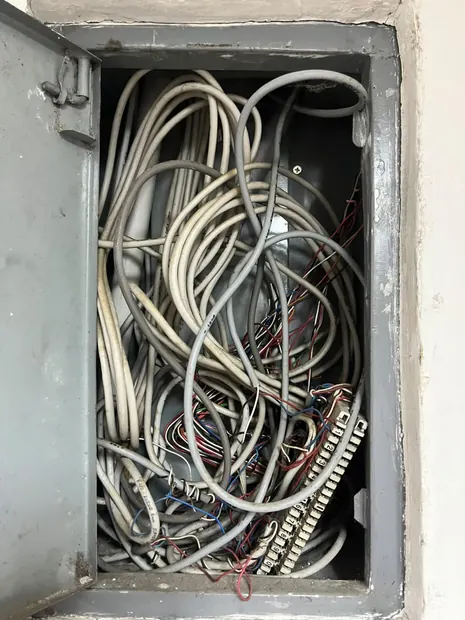 Box 1, Lantai 5, Gedung A di RS Ummi Bogor sebelum penataan ulang