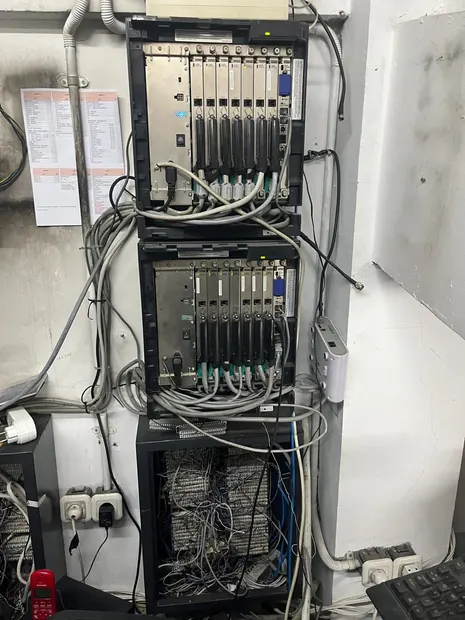 Server Box LSA di RS Ummi Bogor sebelum penataan ulang