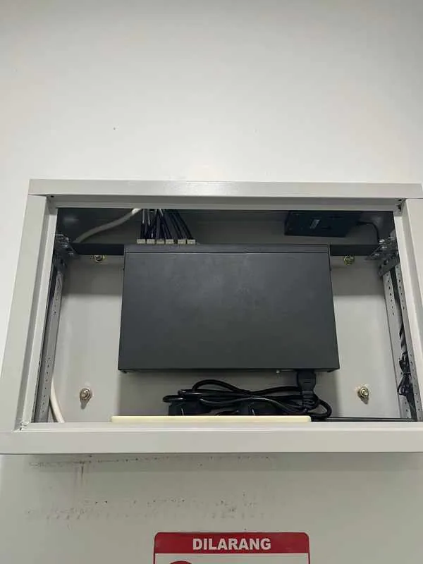 Instalasi CCTV online dan jaringan Wi-Fi di Modern Kost Byyu, Bogor